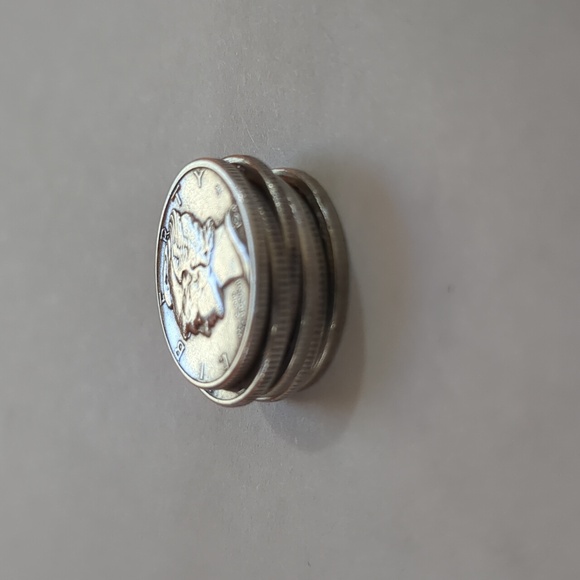 US Silver Mercury Dimes 1940-1945 - Picture 9 of 9